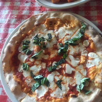 Il Borgo - Margarita Pizza! Delish! - Italian Near Me - San Francisco, California