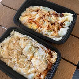 11.Egg Rice Roll 雞蛋腸粉 6.Vegetarian Rice Roll 素腸粉 11.Egg Rice Roll 雞蛋腸粉 6.Vegetarian Rice Roll 素腸粉