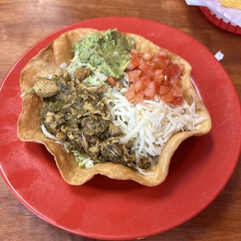 Mandiles Mexican Grill - Chicken taco salad - Mexican Near Me - Bremerton, Washington