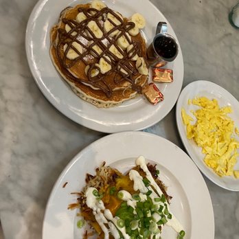Toast Eatery - Nutella Madness Pancakes with Bananas, Hash Brown Hill, scrambled, 1 Egg Any Style - Breakfast & Brunch Near Me - San Francisco, California Toast Eatery - Nutella Madness Pancakes with Bananas, Hash Brown Hill, scrambled, 1 Egg Any Style - Breakfast & Brunch Near Me - San Francisco, California