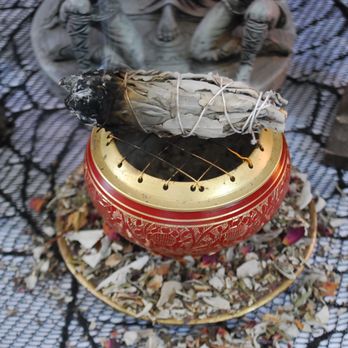 The Dragon's Mantle - Censors, incense and Smudge sticks - Herbs & Spices Near Me - Akron, Ohio