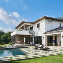 SPRKhost Vacation Rentals