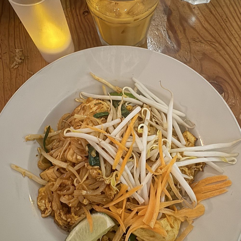 Pochana Thai Kitchen - Tofu Pad Thai - Thai Near Me - Astoria, New York