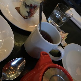 Row 34 - Seaport - Seasonal Berries and Earl Grey Tea - New American Near Me - Boston, Massachusetts Row 34 - Seaport - Seasonal Berries and Earl Grey Tea - New American Near Me - Boston, Massachusetts