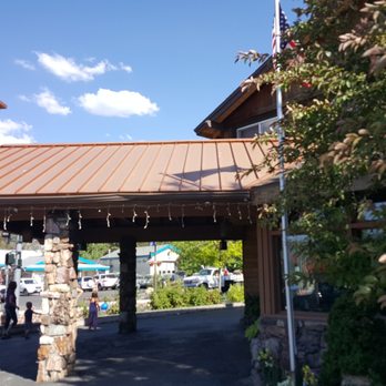 Robinhood Resort - Big Bear Lake, CA