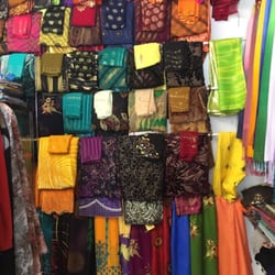 Kalsan Boutique - Wide variety of scarfs