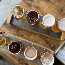 Delicious flights and even better food ! Delicious flights and even better food !