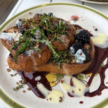 The Toasty Badger - French Toast - Diners Near Me - Austin, Texas The Toasty Badger - French Toast - Diners Near Me - Austin, Texas