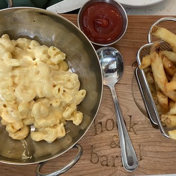 Hook & Barrel - Kids Mac & Cheese - Seafood Near Me - Myrtle Beach, South Carolina