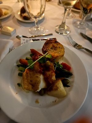 Water's Edge Centerport by null