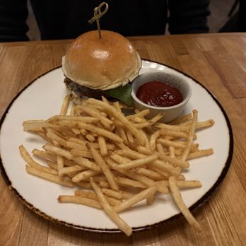 Smyrna - BURGER house fries, urfa pepper aioli, sumac onion - Mediterranean Near Me - Charlottesville, Virginia Smyrna - BURGER house fries, urfa pepper aioli, sumac onion - Mediterranean Near Me - Charlottesville, Virginia