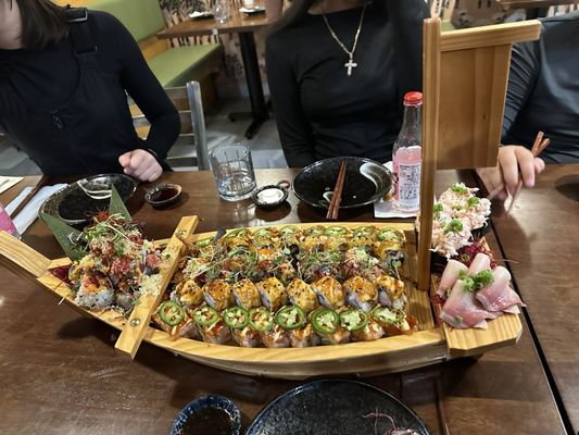 Ryoshi Sushi & Izakaya by null