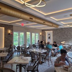 Mosaico Tavern - Dining room.
