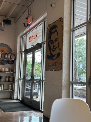 Fellini's Pizza by null