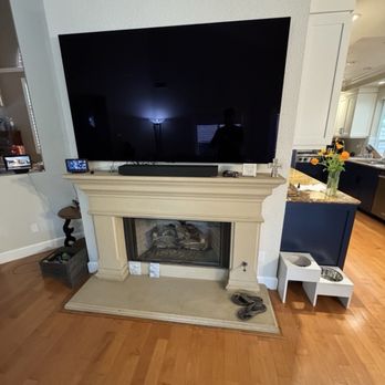 Golden Age Builders - Fireplace before remodel - General Contractors Near Me - Los Angeles, California Golden Age Builders - Fireplace before remodel - General Contractors Near Me - Los Angeles, California