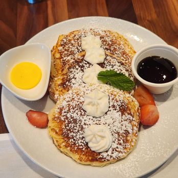 Mélange - Ricotta pancakes - Breakfast & Brunch Near Me - Arcadia, California Mélange - Ricotta pancakes - Breakfast & Brunch Near Me - Arcadia, California