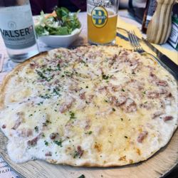 Taverne Les Brasseurs SA - Flammenkuchen (La Gratinée)
