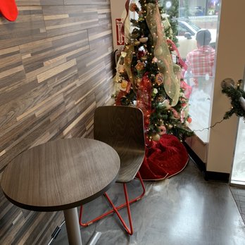 Bowls & Bubbles - a christmas tree in the corner of a coffee shop - Bubble Tea Near Me - Savannah, Georgia