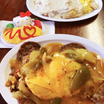 Eat at Rudy's - John Wayne Breakfast + Biscuit & Gravy - Diners Near Me - Torrance, California