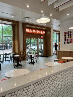 Jeni's Splendid Ice Creams by null