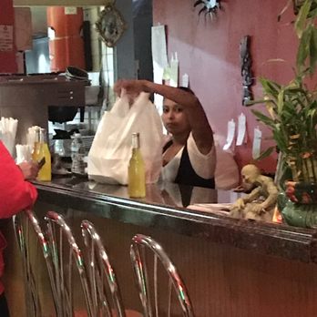 El Popocatepetl - Went there 1s & waited 20min but never got attended. Order food another day & when i got there she said she forgot to place order &was rude - Mexican Near Me - Roselle, New Jersey