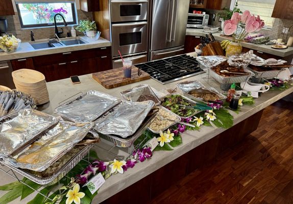 Da Kine's Hawaiian Catering by null