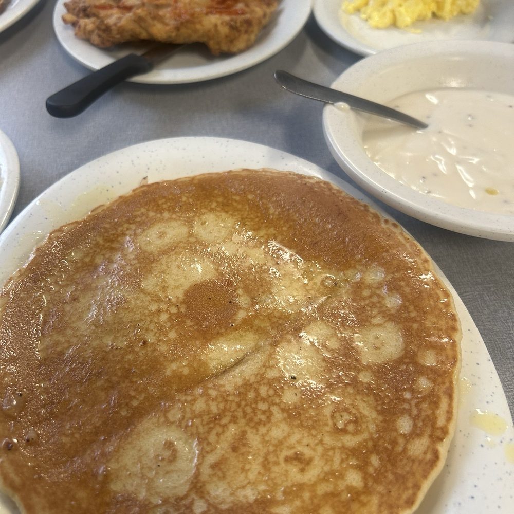 Frank's Grill - Pancakes, chicken fried chicken,cheese eggs , grits and hash browns - Diners Near Me - Houston, Texas