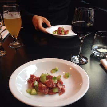 Le Bout de Gras - Tartare de bœuf coupé au couteau, concombres, piments. - Bistros Near Me - Ixelles, BRU