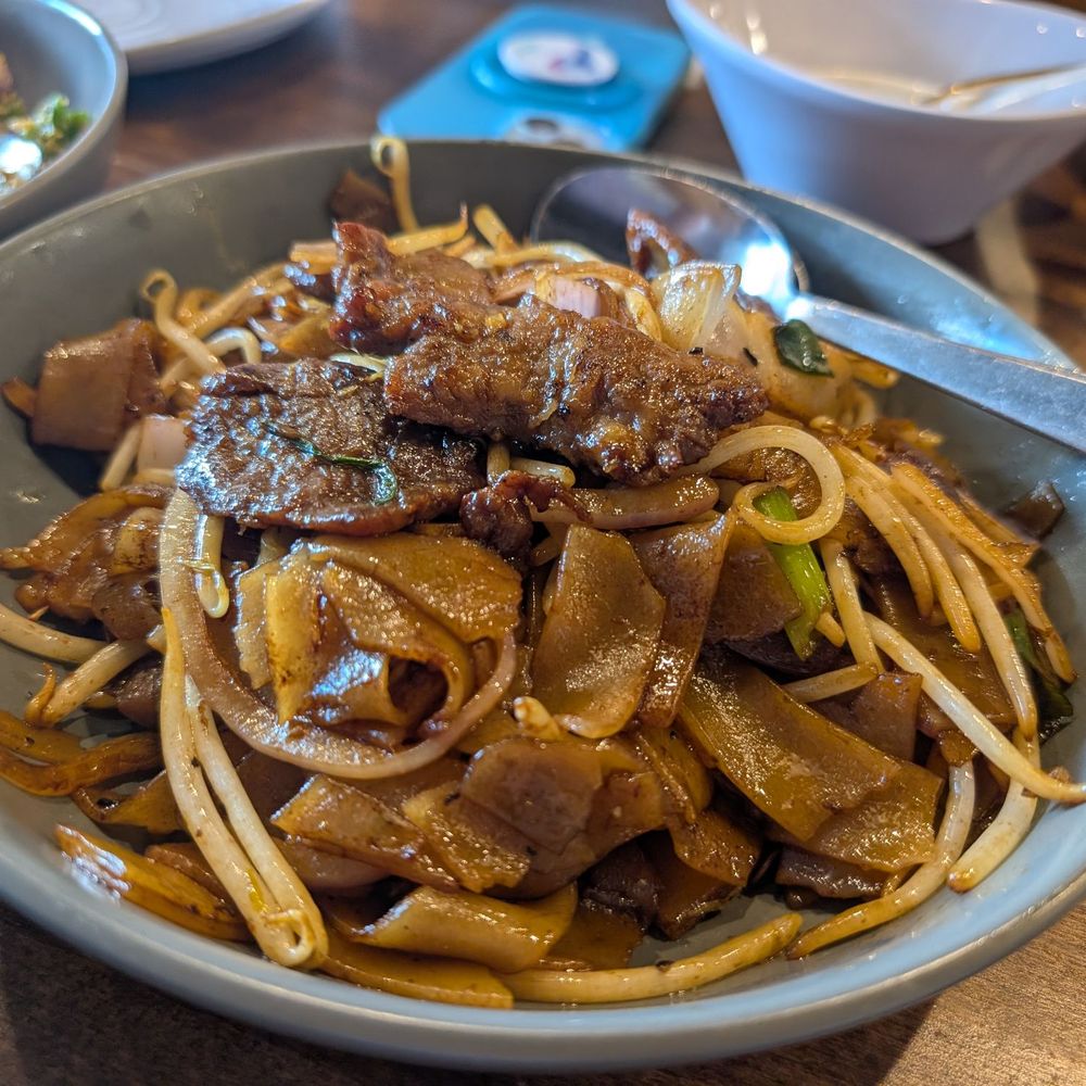 Wok Up - Beef Chow Fun - Hong Kong Style Cafe Near Me - San Francisco, California Wok Up - Beef Chow Fun - Hong Kong Style Cafe Near Me - San Francisco, California