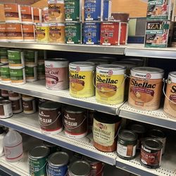 Colomy Paint Benjamin Moore