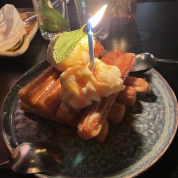 Chula Taberna Mexicana - Churro birthday dessert - Mexican Near Me - Toronto, Ontario