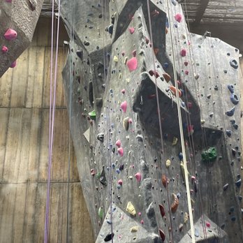 Boulderdash Indoor Rock Climbing - Rock climbing - Gyms Near Me - Thousand Oaks, California