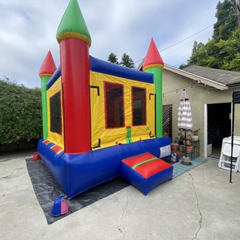 Backyard Bounce - Jumper, tables, and chairs rental - Bounce House Rentals Near Me