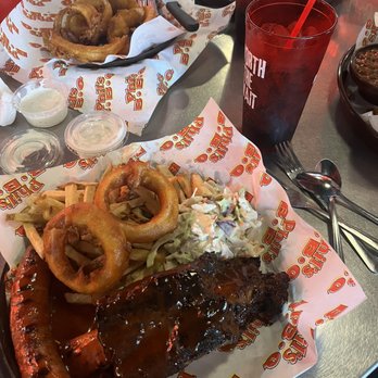 Phil's BBQ - Barbeque Near Me - San Diego, California Phil's BBQ - Barbeque Near Me - San Diego, California
