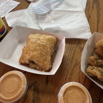 Loretta's Authentic Pralines - Bakeries Near Me - New Orleans, Louisiana Loretta's Authentic Pralines - Bakeries Near Me - New Orleans, Louisiana
