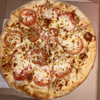 Monte Cello's - White pizza (medium, thin) - Italian Near Me - Pittsburgh, Pennsylvania