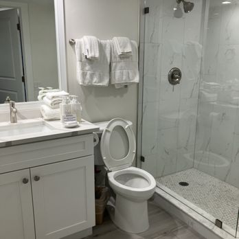 Sundial Beach Resort - Bathroom - Hotels Near Me - Sanibel, Florida Sundial Beach Resort - Bathroom - Hotels Near Me - Sanibel, Florida