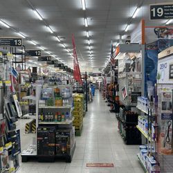 Ace Hardware - Randy helped me. Fantastic customer service here.