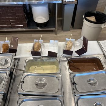 Drizzle Cheesecakes - Desserts Near Me - Irving, Texas