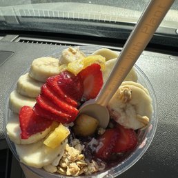 açaí bowl açaí bowl