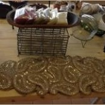 Mirror Mirror Chic Boutique - Women's Clothing Near Me - Wexford, Pennsylvania