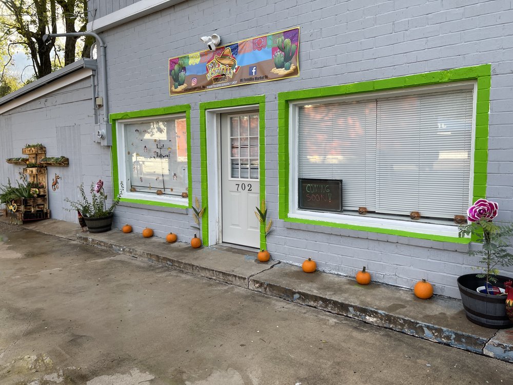 MI FAMILIA MARKET Updated September 2024 702 S Pacific St, Mineola