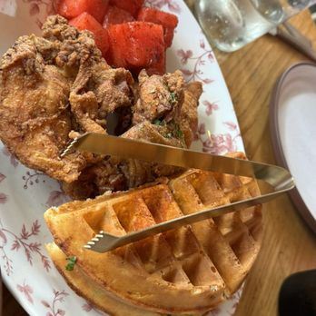Yardbird Table & Bar - Chicken & Waffles - Southern Near Me - Miami Beach, Florida Yardbird Table & Bar - Chicken & Waffles - Southern Near Me - Miami Beach, Florida
