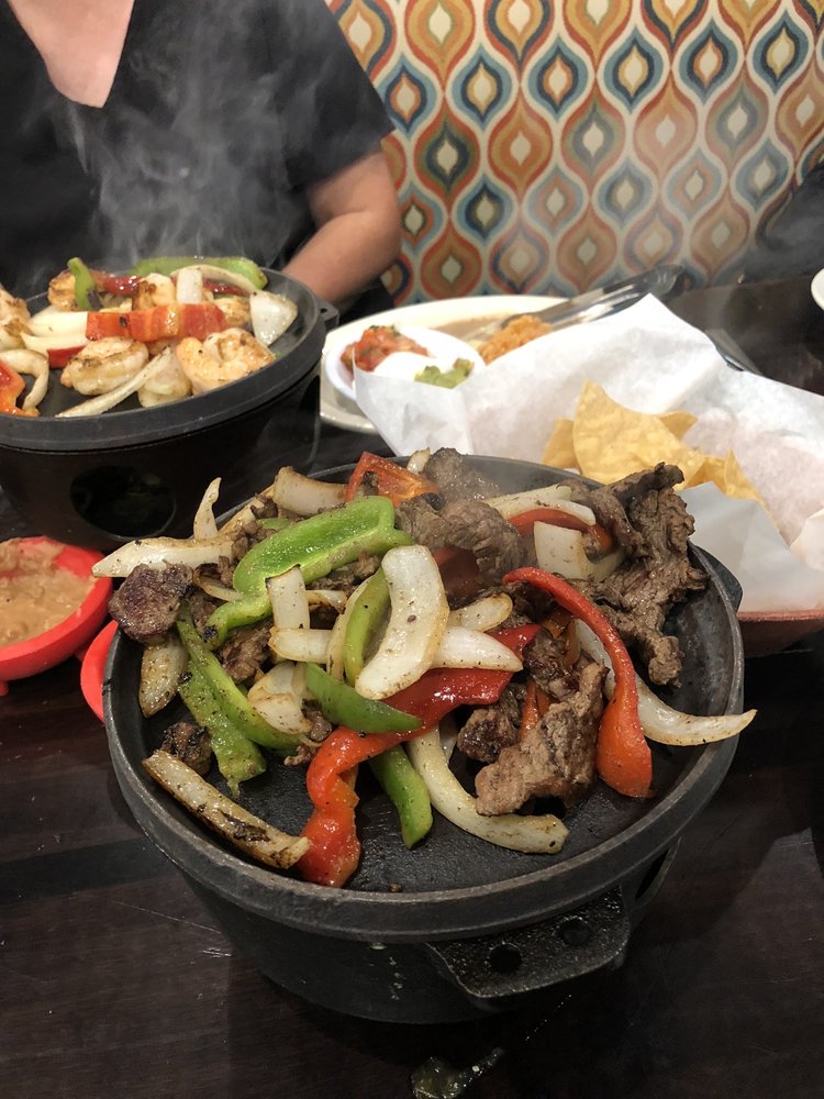 Juan’s Flaming Fajitas & Cantina – North Las Vegas - Photo 3