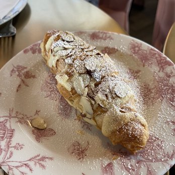 Little Hen - Almond croissant - Breakfast & Brunch Near Me - Weston, Florida Little Hen - Almond croissant - Breakfast & Brunch Near Me - Weston, Florida