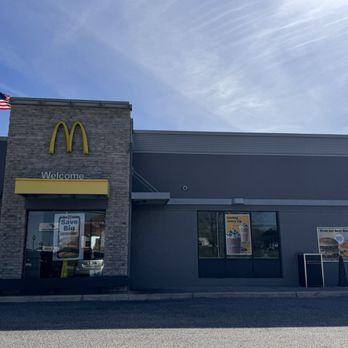 McDonald's - Burgers Near Me - Lemoyne, Pennsylvania
