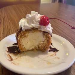 Days later, I'm still thinking about this wonderful Fried Ice Cream dessert.