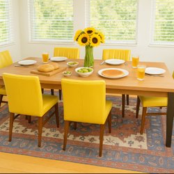 REVIVE Detox and Addiction Treatment - The bright dining room at Revive Detox provides a cheerful, welcoming space for clients to gather and share meals.