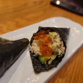 Fuji Yama - Imuran blue crab hand roll - Sushi Bars Near Me - Newport Beach, California