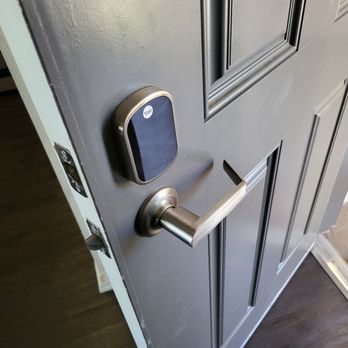 7/24 Locksmith - Keys & Locksmiths Near Me - North Hollywood, California